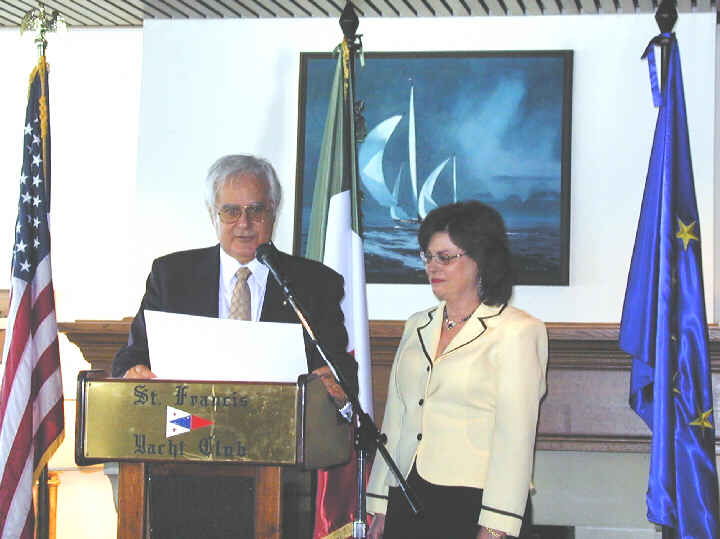 Consul General awarding Cavaliere to Cathy